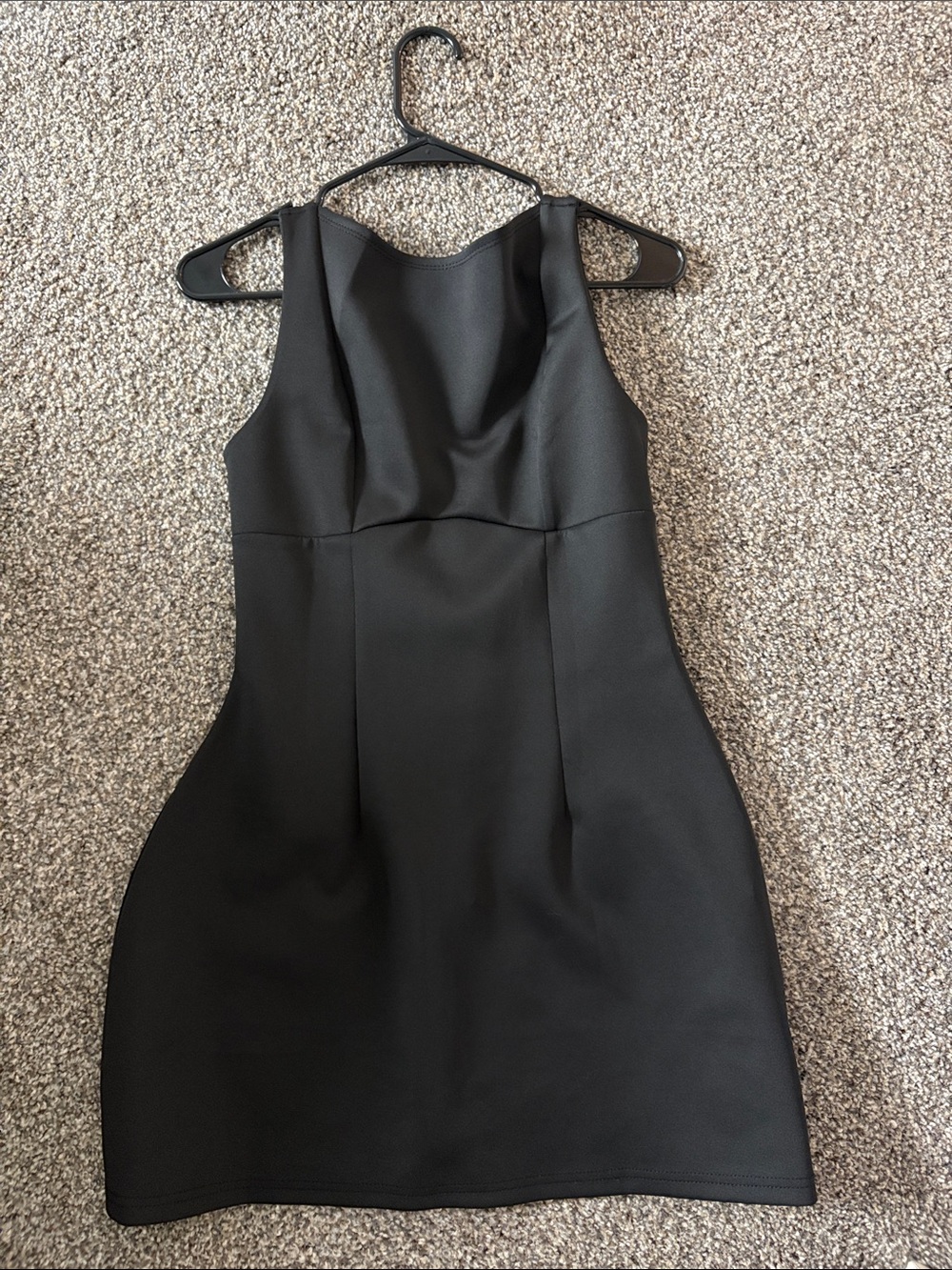 Black Sleeveless Sheath Dress